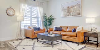 Larkspur Creekside Age 55+ Apartment Homes Gallery 8