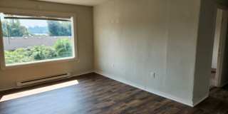 Sheridan Park/ East Bremerton 1 bed 1 bath duplex cottage Sheridan Park/ East Bremerton 1 bed 1 bath duplex cottage Gallery 11