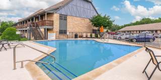 Camelot Apartments Gallery 21