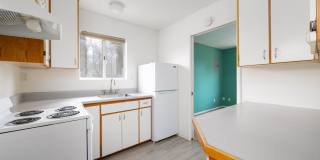 Beautiful Detached 1 Bedroom Home in Lakeside! Gallery 6