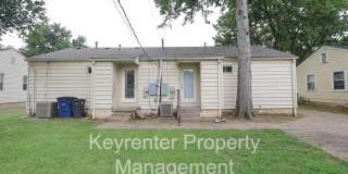 Beautiful Brookside duplex unit - NO PETS Gallery 18