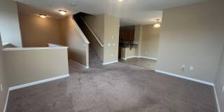 Spacious 3bed 2.5 bath available in Regency Park Spacious 3bed 2.5 bath available in Regency Park Gallery 3
