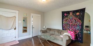 PRELEASING for AUGUST! Close to Campus Gallery 9