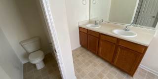 Room in 5 Bedroom Home at Genlee Dr Gallery 25