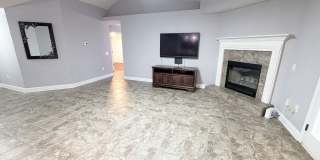 6598 Britt Street Gallery 7