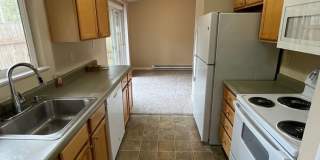 18950 NW Shadow Lane ~ Beautifully Refreshed Unit Gallery 10