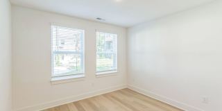 Three-story townhome offers a spacious layout with 3 BR and 3.5 bathroom in Nashville Gallery 27