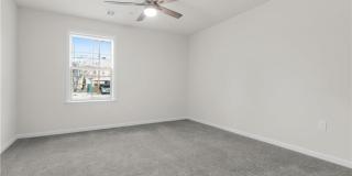 1513 Maple Street unit: 202 Gallery 14