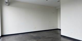 1645 N Milwaukee Ave Gallery 3