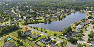 Beautiful 3 bd/ 2.5 house with Renovated Kitchen Gallery 53