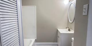 Crosswell Area-4 Bedroom, 2 Bathroom House Gallery 19
