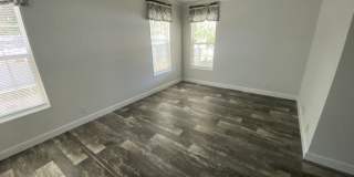 513 Old Colony Rd. Gallery 16