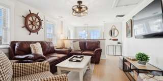 124 2nd Avenue Gallery 16