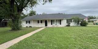 2602 A And M Circle Gallery 1