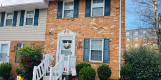 2 Bedroom, 1.5 Bath Townhouse Gallery 1