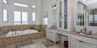 319 Harbor Drive Gallery 20