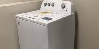 Modern 3 Bedroom Home with Garage & Fenced Yard for Rent! Gallery 15