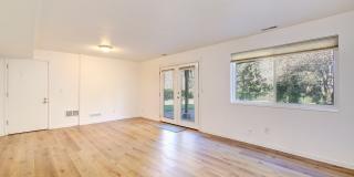 Spacious 4bd 2.5ba Home - Avail. Now! Gallery 21