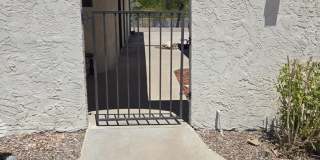 3 Bedroom Home, 2 Bath, Furnished Gallery 3