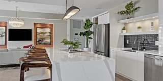 4800 Excelsior Gallery 21