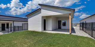 Beautiful Four Bedroom, Two Bathroom Falcon Falls Gallery 27