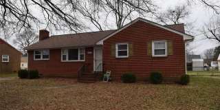 All brick rancher close to White Oak Mall and Richmond International Airport Gallery 1