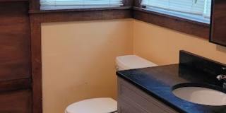 3 BR 2 Bath House - 5 minutes from IU Bloomington!  FALL 2027 Gallery 11