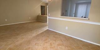 Stylish 2-Bedroom Townhouse in Sun City Summerlin with Resort-Style Amenities Gallery 8
