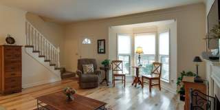 Beautiful 2BR/1.5BA home in a prime location within walking distance to West End and Vanderbilt University. Gallery 7