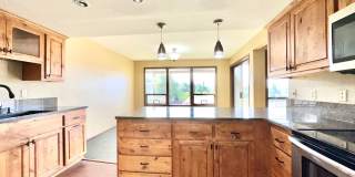 2bd/2ba Kirkland Condo Gallery 24