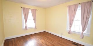 Coming Soon~3 Bedroom and 2 Bath Home- Bonus Room (Pets Considered) Gallery 11