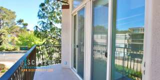 Spacious One Plus Bedroom Condominum off Broadway Terrace Gallery 23