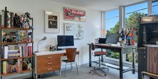 Spacious West Seattle Townhome With Rooftop Deck and Waterviews!! Gallery 16