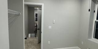 Beautiful Newly Renovated 4 Bedroom Home Now Available in Belmont!!! Gallery 20