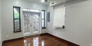 914 WHITELOCK Street Gallery 8