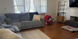 344 E Penn Street Gallery 6