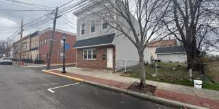 556 Roosevelt Avenue unit: 1 Gallery 9