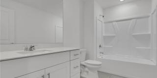 19550 Fairhill Ct Gallery 27