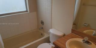 10040 Twin Lakes Dr Gallery 12