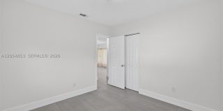 17150 NE 18th Ave Gallery 18