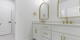 200 Dover Drive Gallery 24