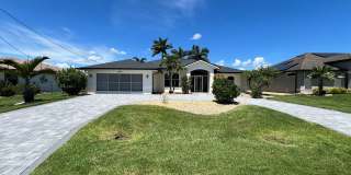 FURNISHED SHORT TERM RENTAL - 3 Bed / 2 Bath - Single Family Pool Home - $5,000/month ** Heated Swimming Pool **Canal View Gallery 67