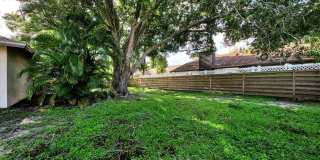 STUNNING 3 BEDROOM, 2 BATHROOM, 2 CAR GARAGE HOME LOCATED IN THE HIGHLY SOUGHT AFTER BRIARWOOD COMMUNITY. Gallery 33