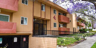 1349 N Detroit Apartments Gallery 1