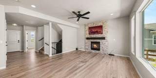 Spacious 5BR House in Monument Gallery 14