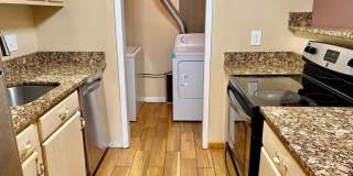 8864 WALUTES Circle Gallery 4