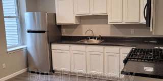 118 W 8th Ave Gallery 1