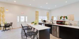 Station J-Town Apartments Gallery 22