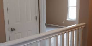 Cute townhome with 3 bd / 2.5 Bath Gallery 19