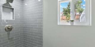 4884 West Gill Place Gallery 13